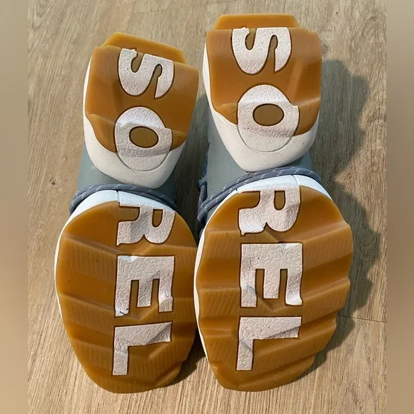 Sorel Women's Kinetic Impact Lace Shoe | Size 7 | Crushed Blue / White - Picture 4 of 10